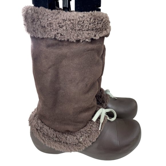 Crocs Women's Haley Brown Faux Fur Comfort Boots Size 8M - Picture 1 of 9